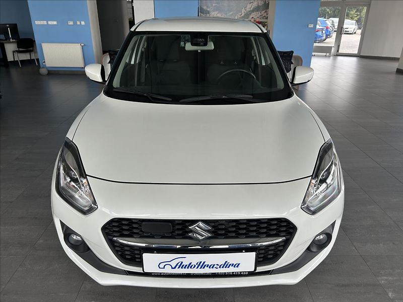 Suzuki Swift 1,2   HYBRID,AUTOMAT,1.MAJ,ČR - fotka 2 z 26