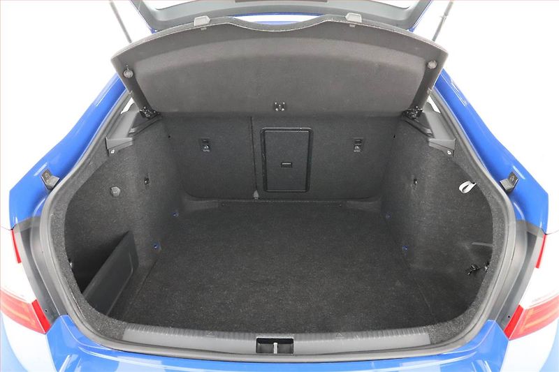 Škoda Octavia (2018) 1.6 TDI, Tempomat - fotka 11 z 12