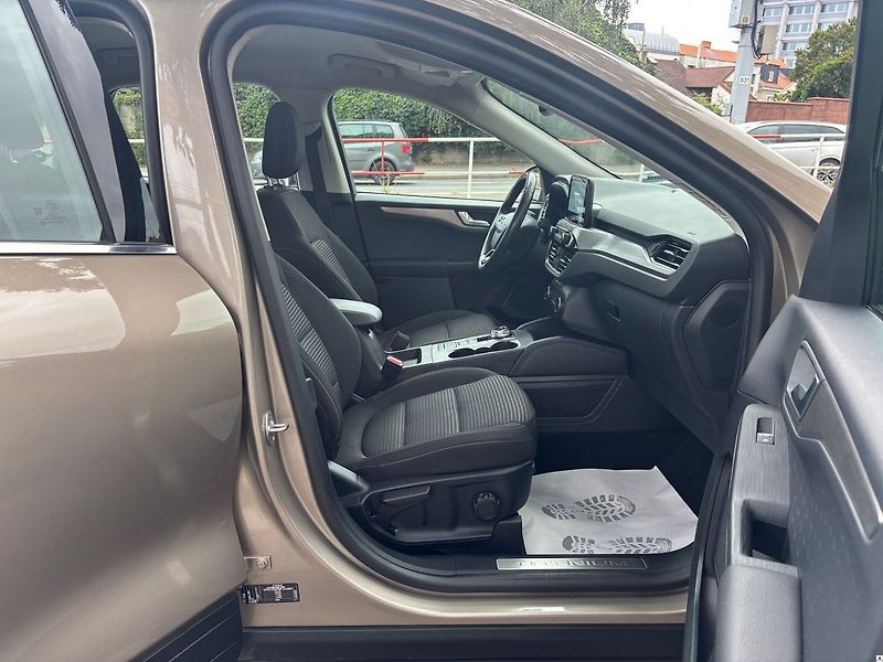 Ford Kuga 2.0EB-140KW/2021/TITAN-4x4-Z36 - fotka 25 z 49