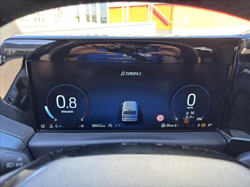 Ford Tourneo Custom 2,0 EcoBlue 125kW Active AWD - fotka 35 z 52