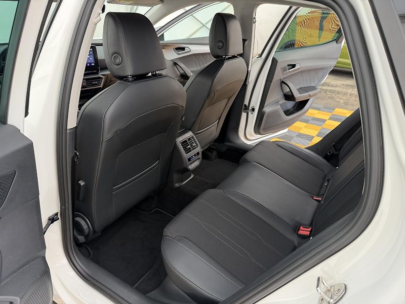 Cupra Formentor 1.5Tsi*CZ*DPH*1-MAJ*ZARUKA* - fotka 12 z 48