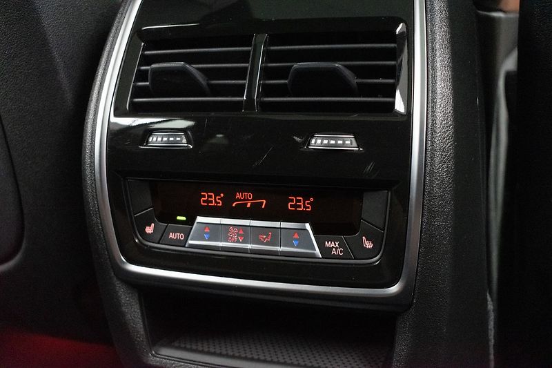 BMW X5 xDrive30d ///M*TAŽNÉ*7.MÍST*ČR - fotka 42 z 51