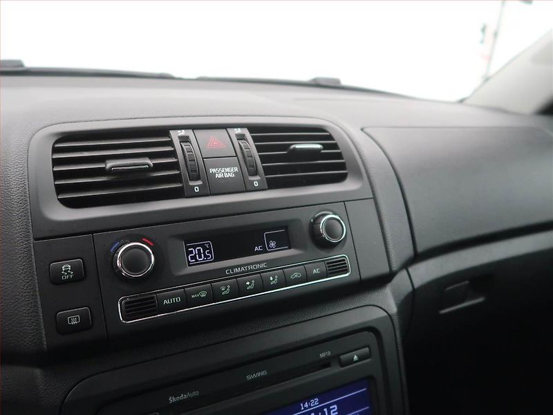 Škoda Roomster (2011) Style 1.6 TDI, Serv.kniha - fotka 12 z 16