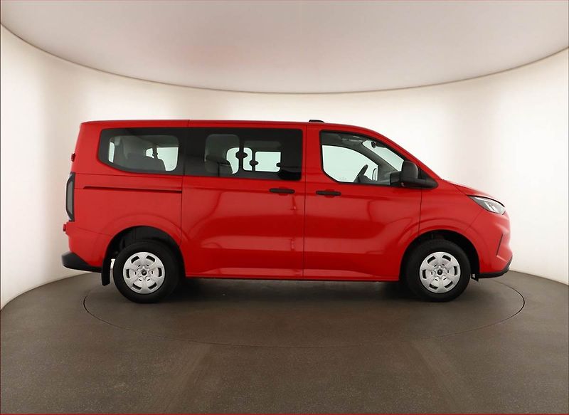 Ford Transit Custom (2024) 2.0 EcoBlue - fotka 6 z 16