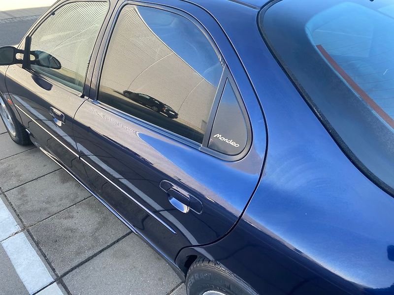Ford Mondeo (1998) - fotka 25 z 40