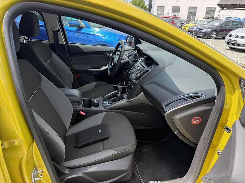Ford Focus 1.6 TDCI - fotka 10 z 13