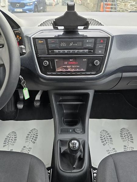 Volkswagen up! CNG KAMERA + DIGIKLIMA ČR - fotka 12 z 33