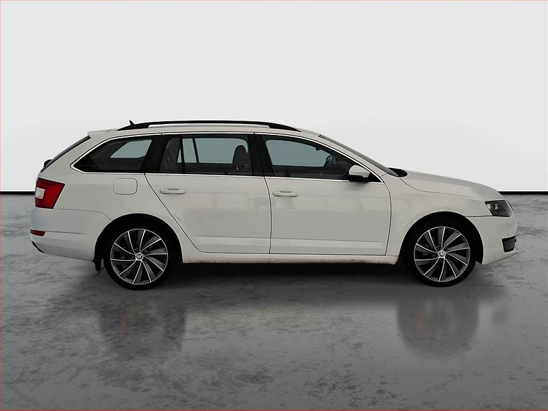 Škoda Octavia (2016) Laurin&Klement 1.8 TSI, 4X4 - fotka 6 z 17