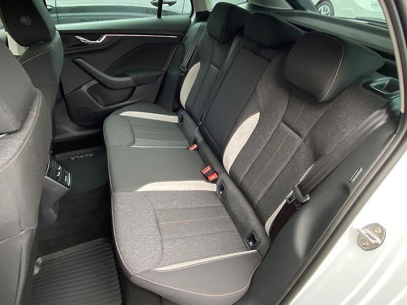 Škoda Scala 1,0 TSI 85 kW Selection - fotka 23 z 27