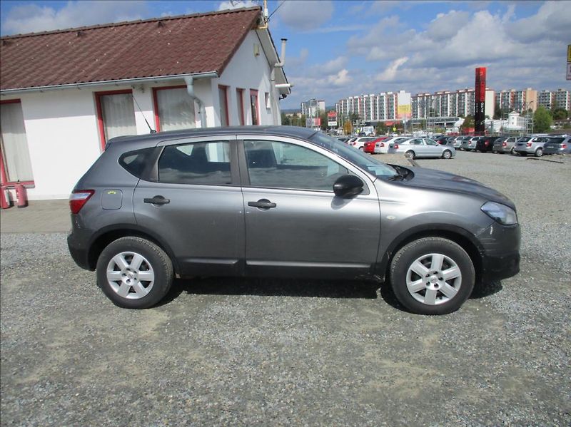 Nissan Qashqai 1,6 i+LPG, klima, taž,Zamluven - fotka 5 z 23