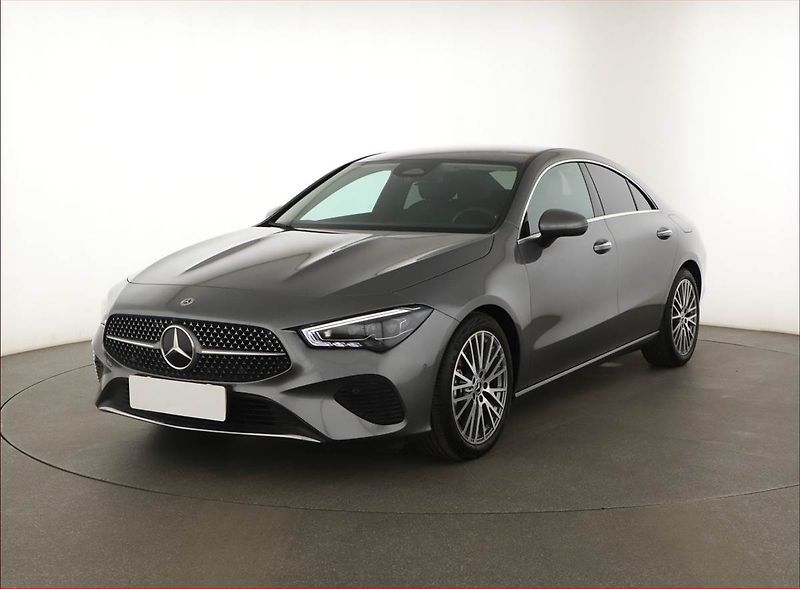 Mercedes-Benz CLA (2025) 200, Progressive - fotka 2 z 27