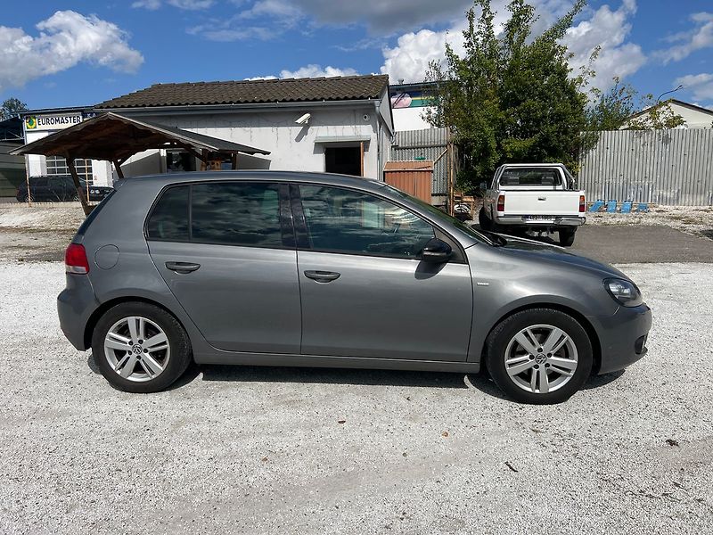 Volkswagen Golf 1.4 16V - fotka 3 z 15