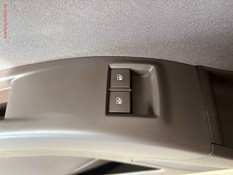 Opel Meriva (2011) 1.7 CDTi, AT - fotka 12 z 15