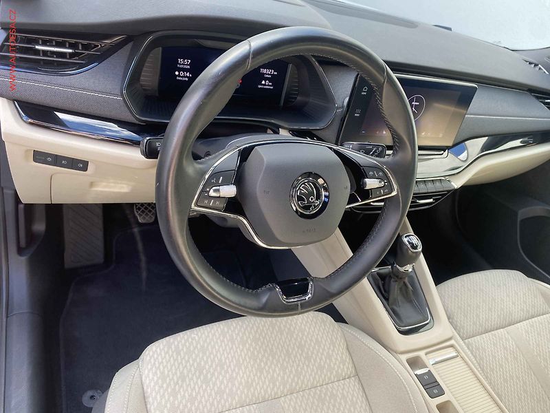 Škoda Octavia (2022) 2.0 TDi, ČR, Style, LED, navi - fotka 12 z 20