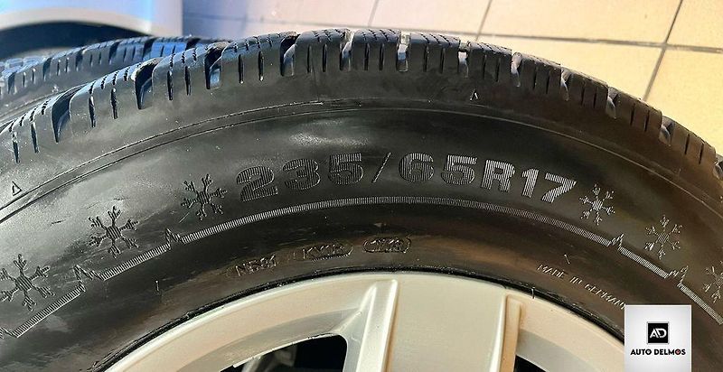 Volkswagen Tiguan 17 ORIG.ALU.VČ-ZIMNÍ235/65/17 - fotka 8 z 12