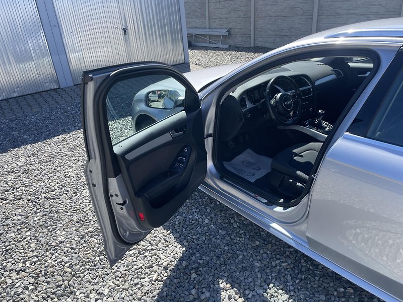 Audi A4 Avant 2.0TDi 120PS S-LINE AVANT TOP! - fotka 157 z 179