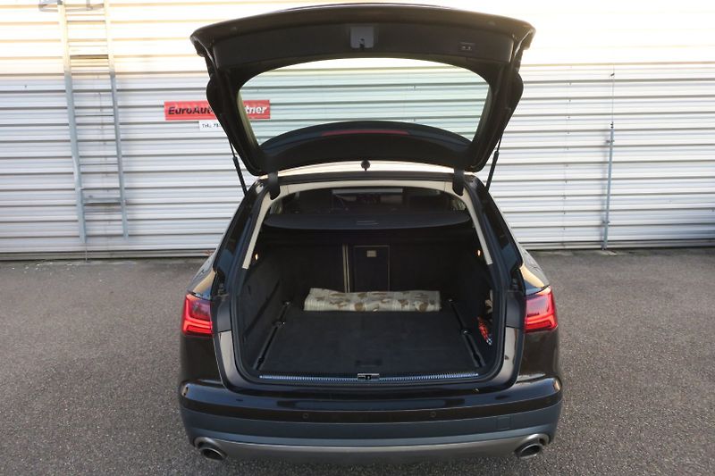 Audi A6 Allroad 3.0TDI 200kW Quat. Stronic ČR - fotka 44 z 50