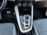 Renault Captur 1,6 E-Tech PHEV Intense - náhled 35
