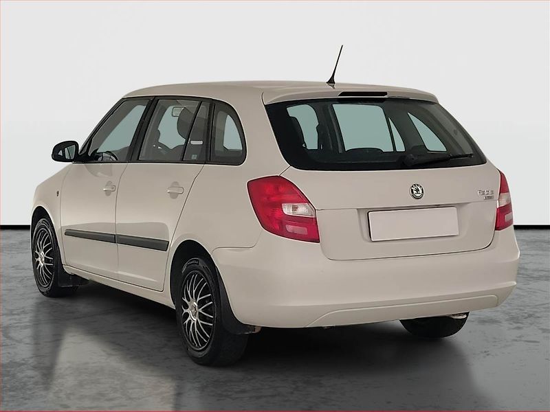 Škoda Fabia (2012) Ambition 1.6 TDI, po STK - fotka 4 z 18