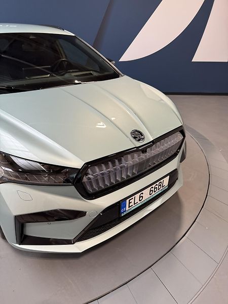 Škoda Enyaq 82 kWh 80x Sportline - fotka 5 z 16