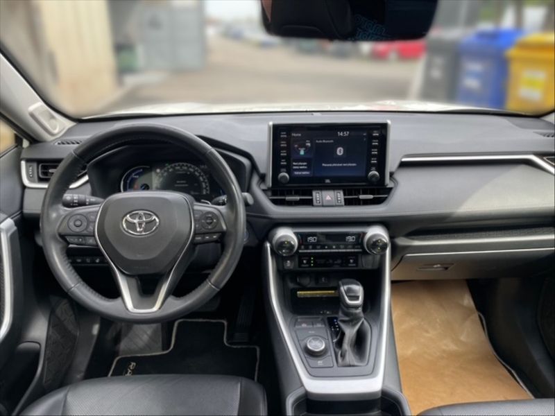 Toyota RAV4 2,5 Hybrid Excl. Skyview 4WD A - fotka 9 z 11