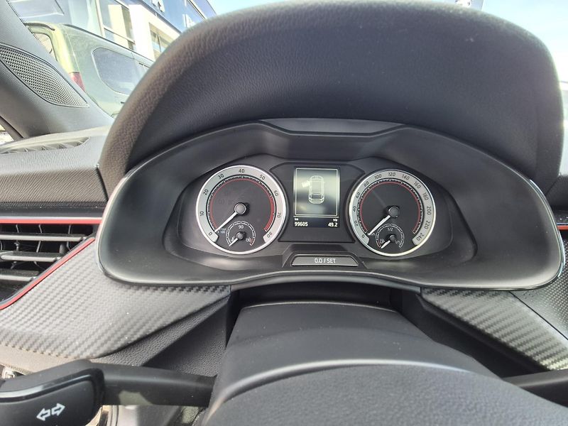 Škoda Scala (2023) 1.5 TSI MONTE CARLO MAN6  - fotka 22 z 35