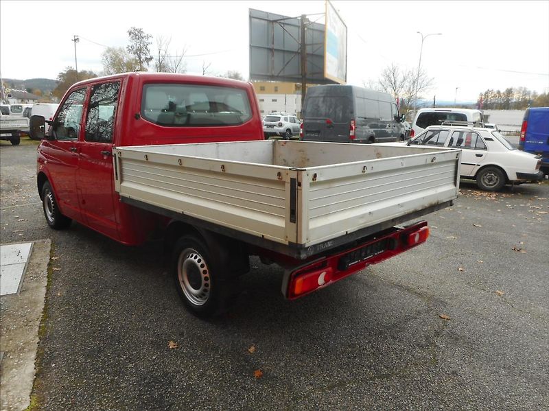 Volkswagen Transporter 2,0 TDi 4Motion - fotka 7 z 23