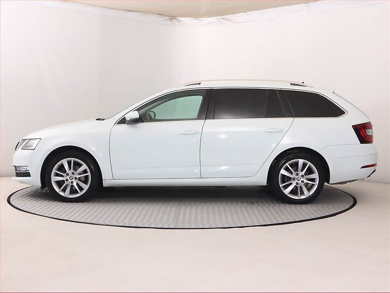 Škoda Octavia (2019) 2.0 TDI, 4X4, Automat, Navi - fotka 3 z 22