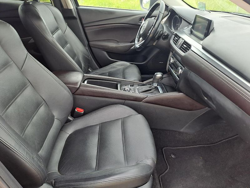 Mazda 6 (2016) 2.2 4x4 SKYACTIV 129 KW - fotka 14 z 31