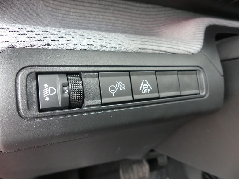 Citroën C3 Aircross (2026) MAX Hybrid 145k Automat 7 míst - fotka 24 z 25