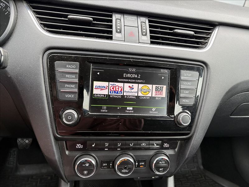 Škoda Octavia 2,0 TDI 110 KW MANUAL STYLE CZ - fotka 11 z 24