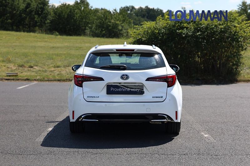 Toyota Corolla 2.0 HEV e-CVT COMFORT TECH - fotka 23 z 24