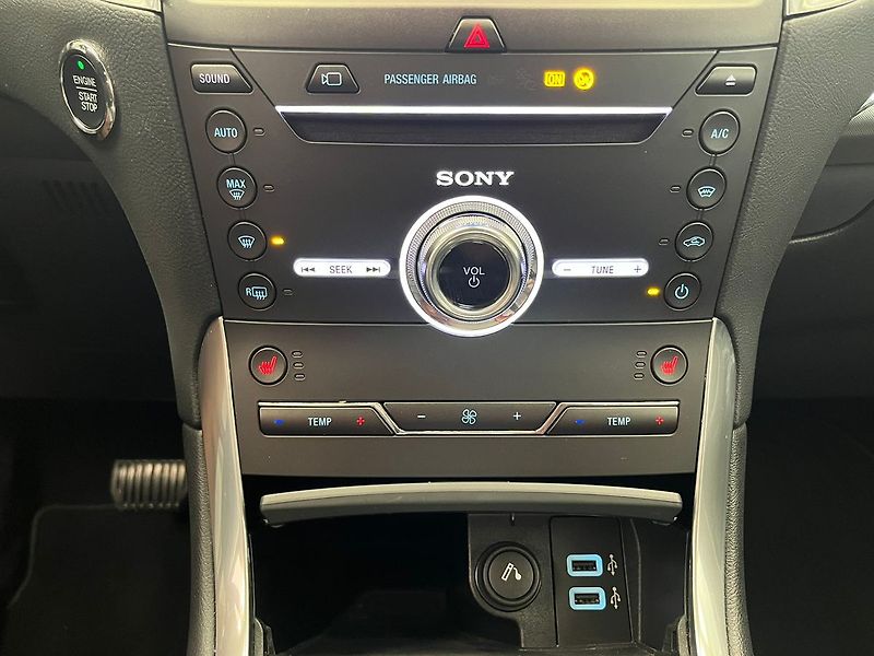 Ford Galaxy 2.5 HEV TITANIUM 7 míst - fotka 25 z 58