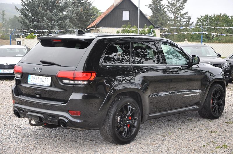 Jeep Grand Cherokee 6.4i SRT 344kW LPG!!! - fotka 3 z 23