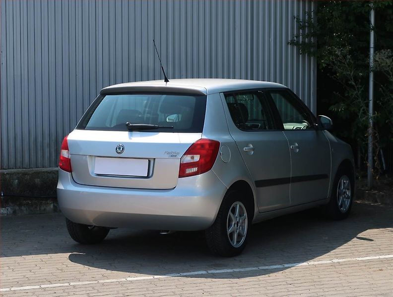 Škoda Fabia (2008) 1.2, nová STK, plně pojízdný - fotka 5 z 16