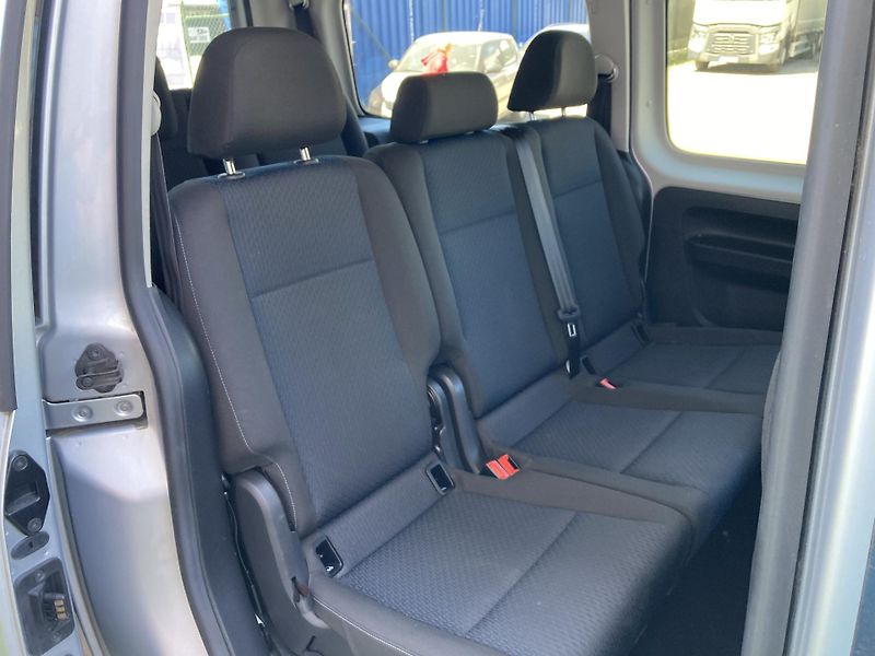 Volkswagen Caddy (2019)  MAXI 2,0TDi 7 míst záruka km - fotka 19 z 21