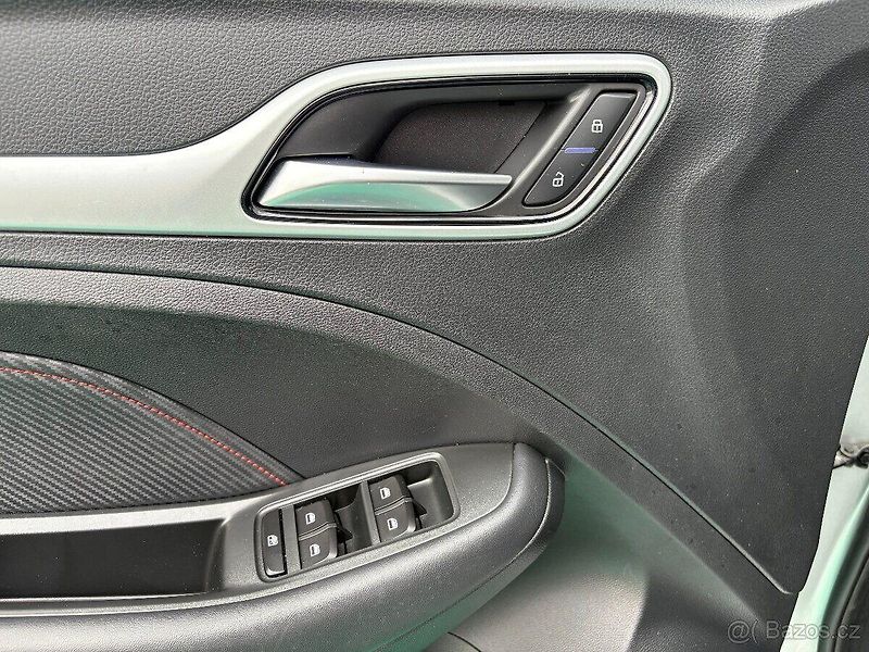 MG ZS 1.0TGI Automat, Navi, Kamera - fotka 15 z 20