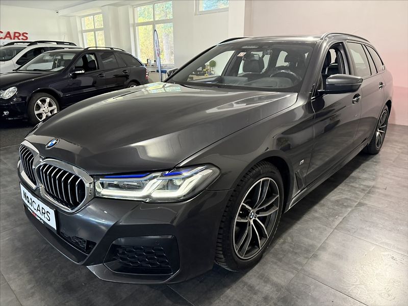 BMW Řada 5 3,0   530D M-PAKET PANO LASER - fotka 3 z 48