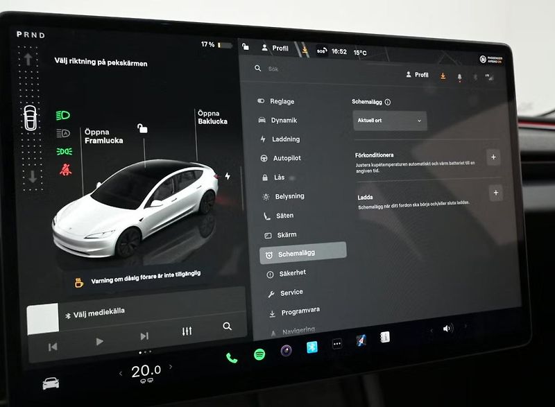 Tesla Model 3 LR AWD SoH 93% Autopilot Pano. - fotka 11 z 26