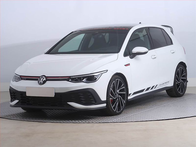 Volkswagen Golf (2024) GTI Clubsport - fotka 2 z 22