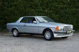 Mercedes-Benz 123 (1977) 230 CE - náhled 6