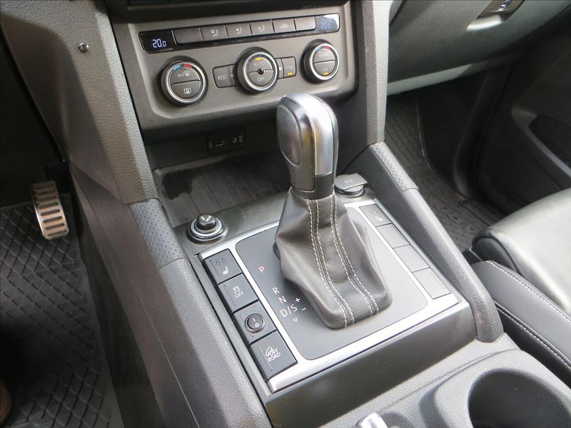 Volkswagen Amarok 3,0 TDI 4motion AUT Aventura - fotka 17 z 32