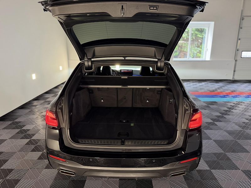 BMW Řada 5 530d xDrive M-Sport Laser FCL - fotka 40 z 48