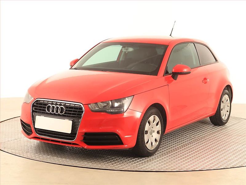 Audi A1 (2010) 1.2 TFSI, jezdí výborně - fotka 2 z 15