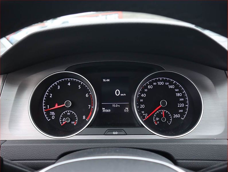 Volkswagen Golf (2015) Comfortline 1.4 TSI - fotka 11 z 19