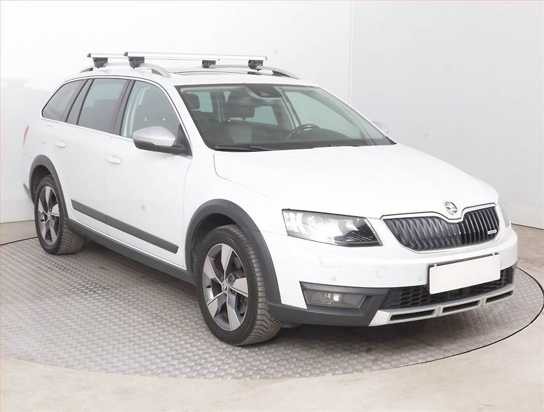Škoda Octavia (2015) Scout 1.8 TSI, 4X4, Automat - fotografie inzerátu