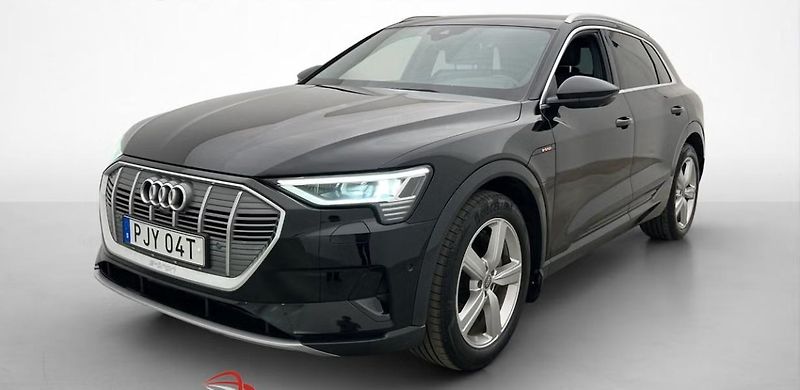 Audi e-tron 55 Quattro 360kam Tažné LED - fotka 1 z 23