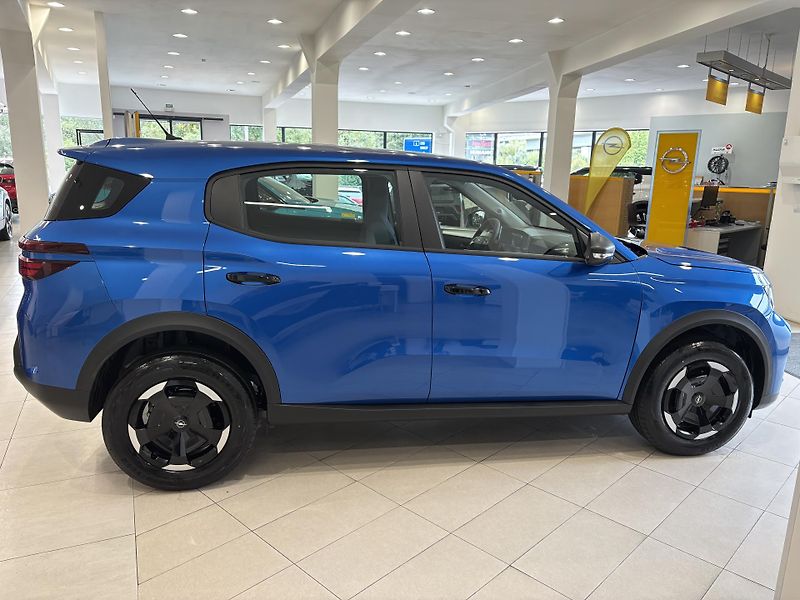 Opel Frontera (2026) EDIT.+KOMFORT 1.2 TURBO Hybrid - fotka 4 z 18