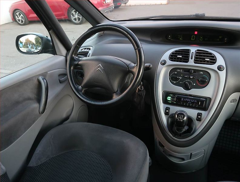 Citroën Xsara Picasso (2008) 1.6 16V, LPG, po STK, Klima - fotka 7 z 15