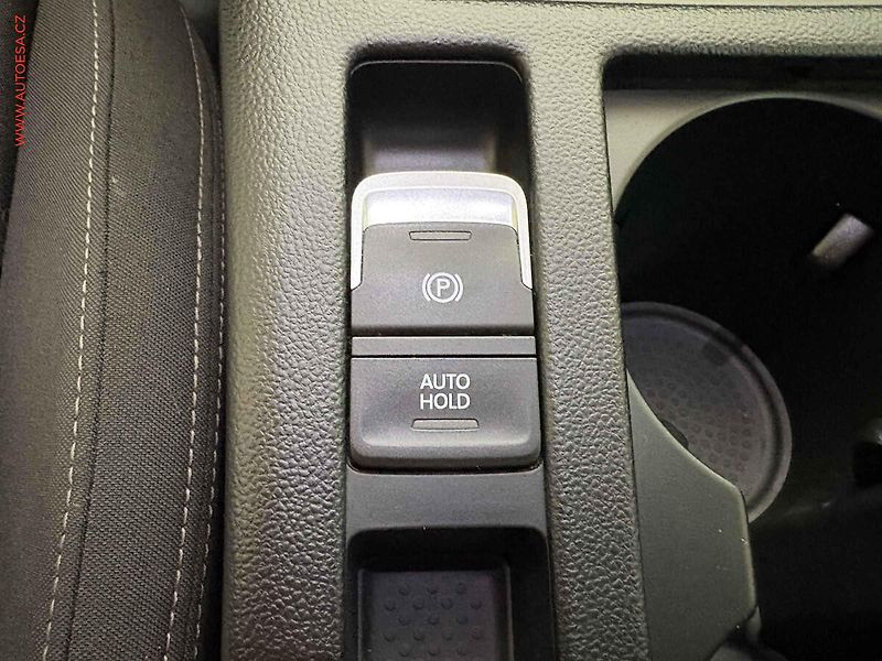 Volkswagen Passat (2015) 2.0TDi, DSG - fotka 17 z 17